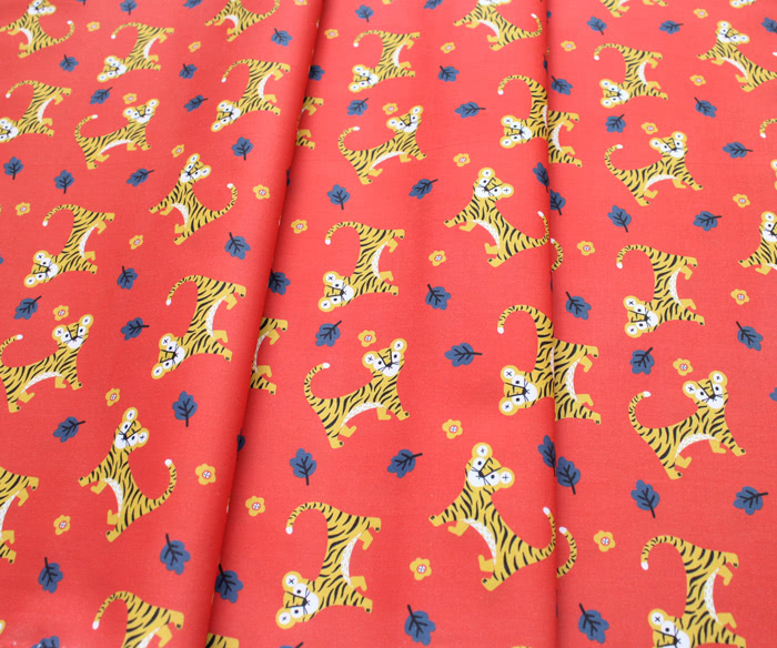 Paintbrush Studio Fabrics Tiger Garden 120-21121 Tiger Field Orange