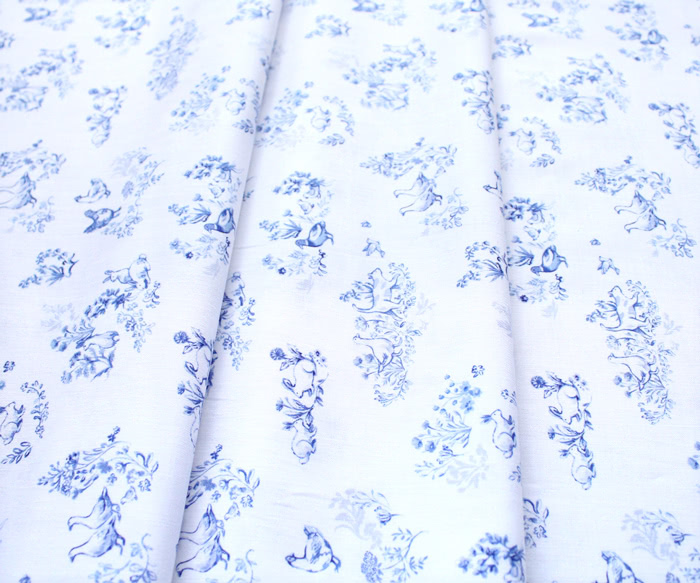 Windham Fabrics English Garden 51832-1 Wildlife White