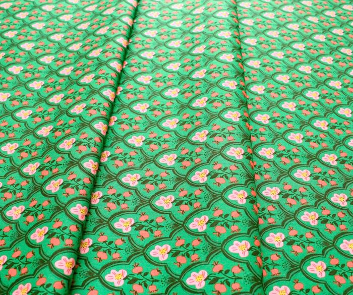 Windham Fabrics Malibu 52151-19 Wood Block Dark Green