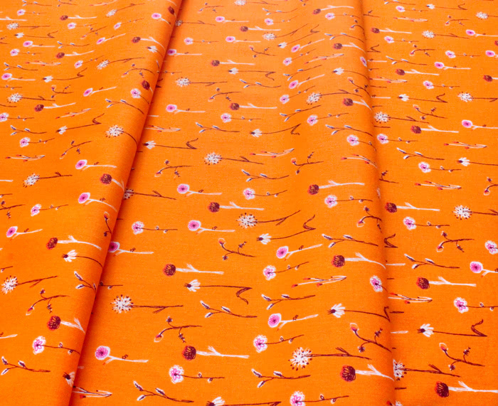 Windham Fabrics / Far Far Away 3 / 52757-12 Wildflowers Orange