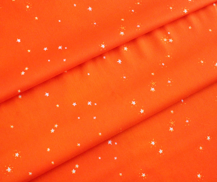 Windham Fabrics / Lucky Rabbit / 53247-11 Hand-Drawn Stars Red Orange